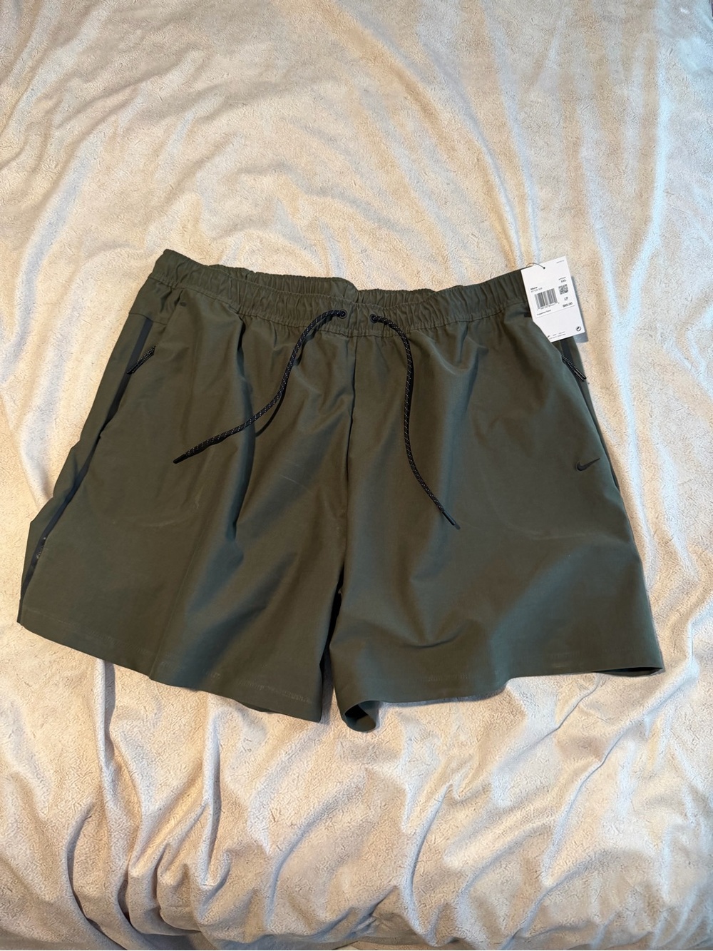 Nike mens Olive Performance Drawstring Shorts